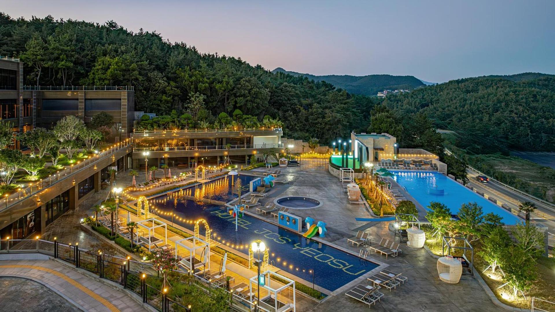 Hotel Jcs Yeosu Bagian luar foto