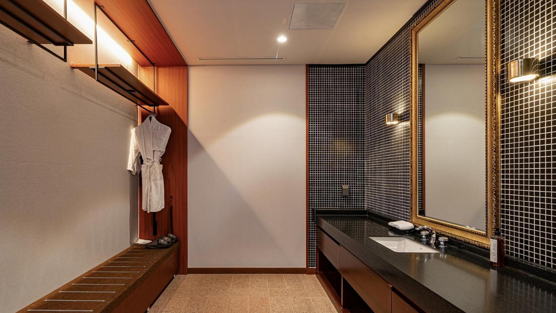 Hotel Jcs Yeosu Bagian luar foto